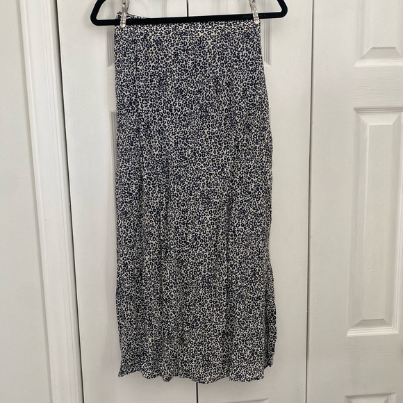 American Eagle Wrap Skirt - Picture 4 of 4